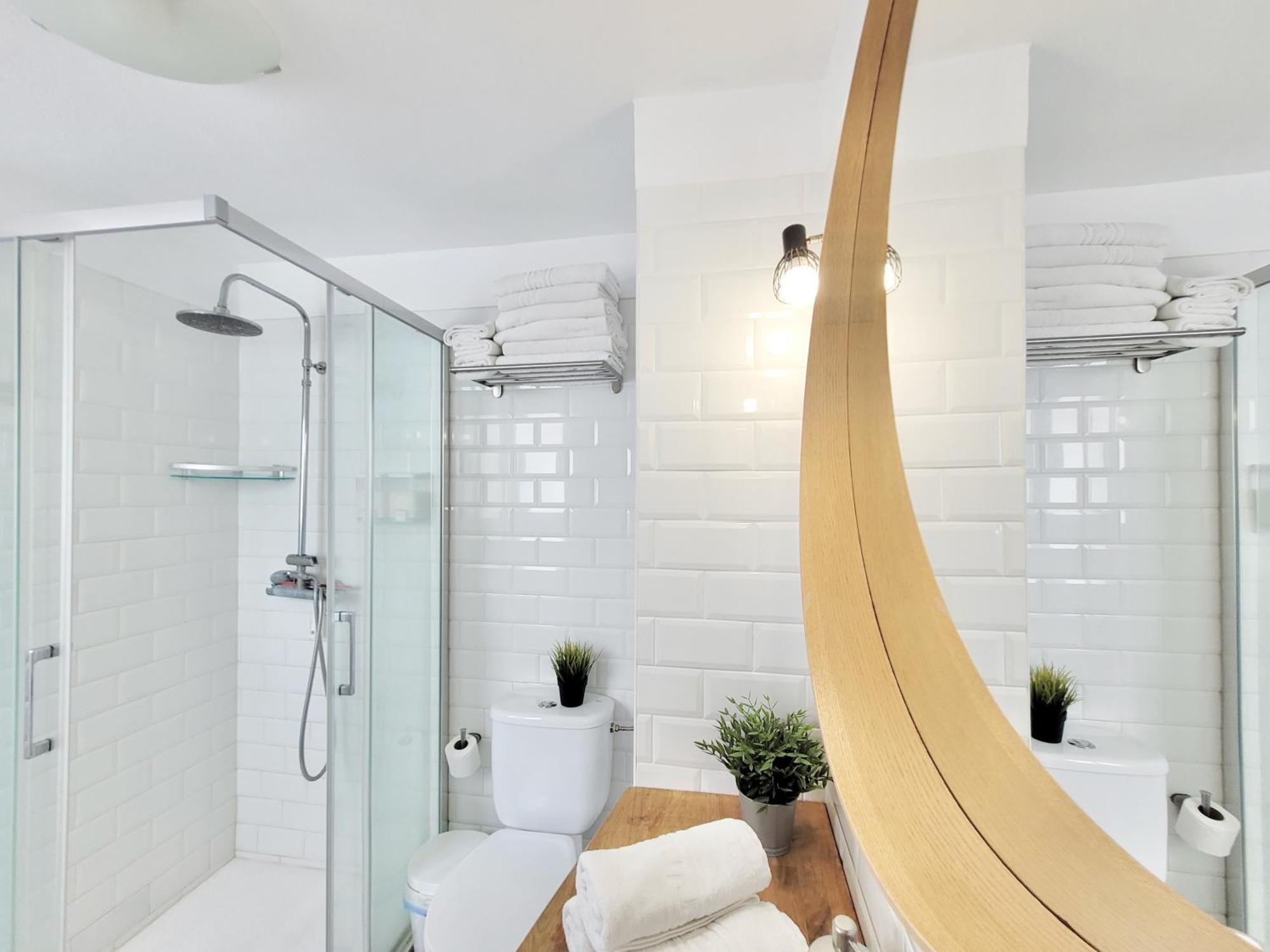 Summer Breeze Penthouse Apartment *