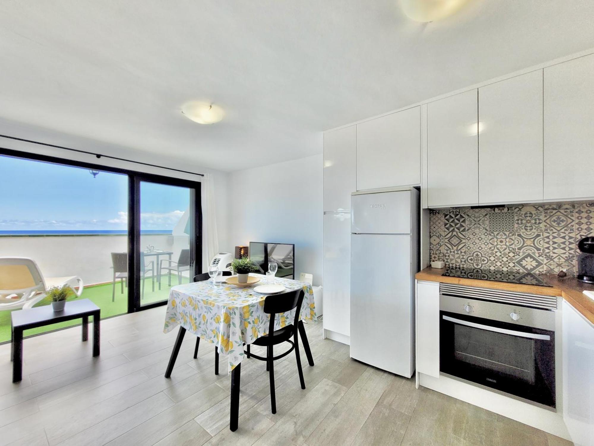Summer Breeze Penthouse Apartament